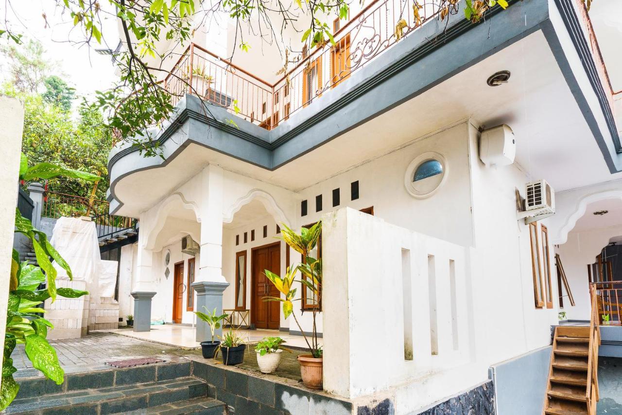 Oyo 91561 Gandhi Hotel Bandung Extérieur photo