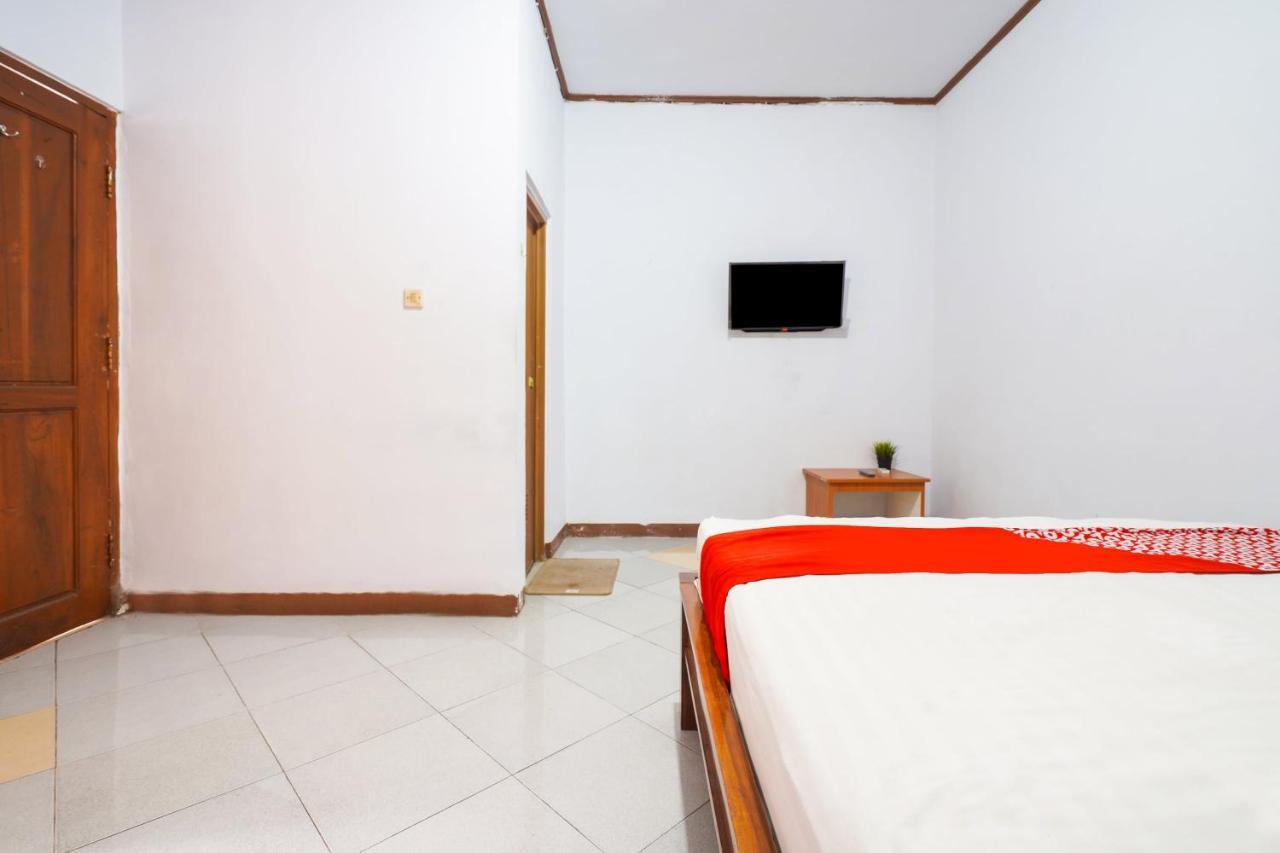 Oyo 91561 Gandhi Hotel Bandung Extérieur photo